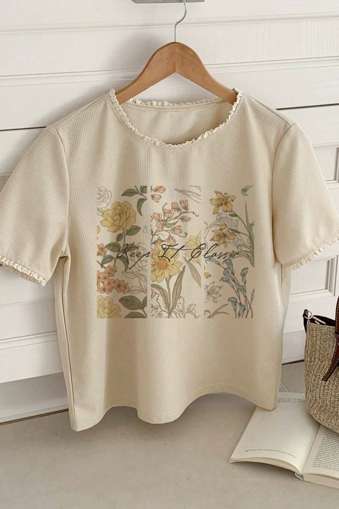 Classy Floral Top in light beige‑white fabric