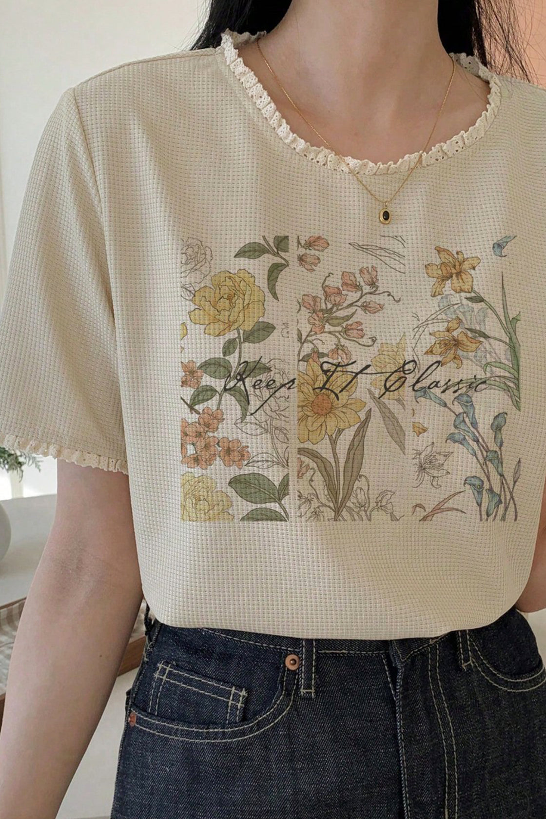Classy Floral Top in light beige‑white fabric