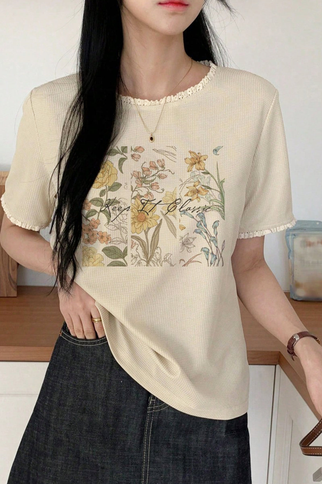 Classy Floral Top in light beige‑white fabric