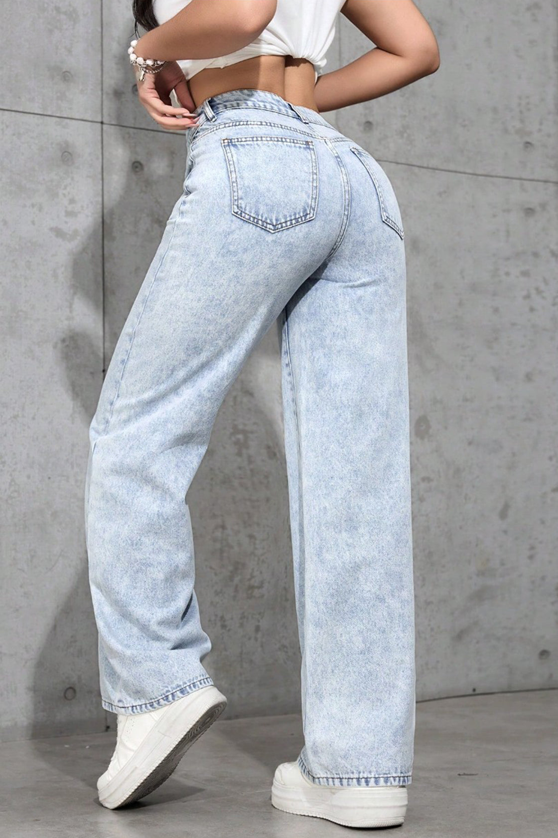 Baggy leg jeans, light-wash blue denim